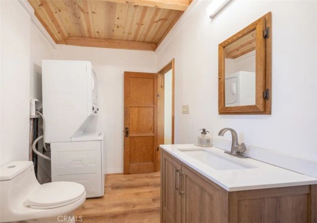 39961 Lakeview Drive, Big Bear Lake, CA 92315