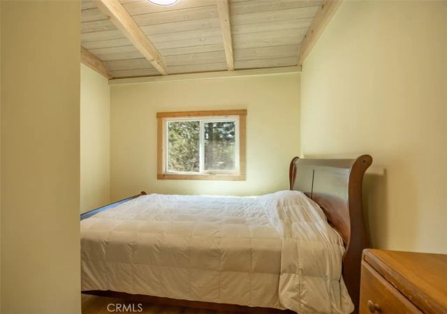 39961 Lakeview Drive, Big Bear Lake, CA 92315