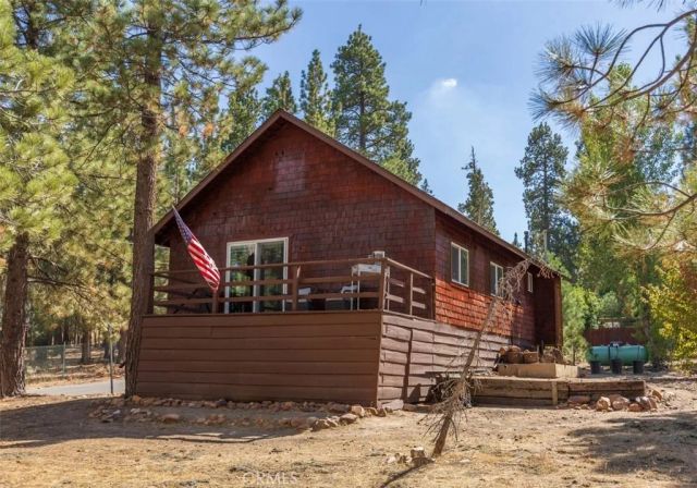 39961 Lakeview Drive, Big Bear Lake, CA 92315