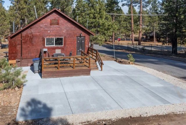 39961 Lakeview Drive, Big Bear Lake, CA 92315