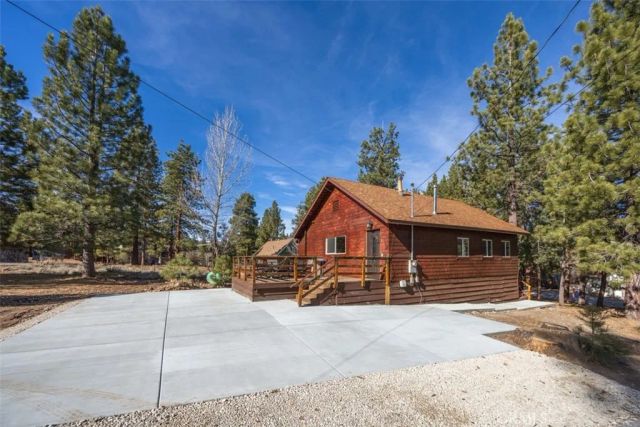 39961 Lakeview Drive, Big Bear Lake, CA 92315