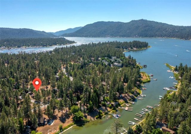 39961 Lakeview Drive, Big Bear Lake, CA 92315