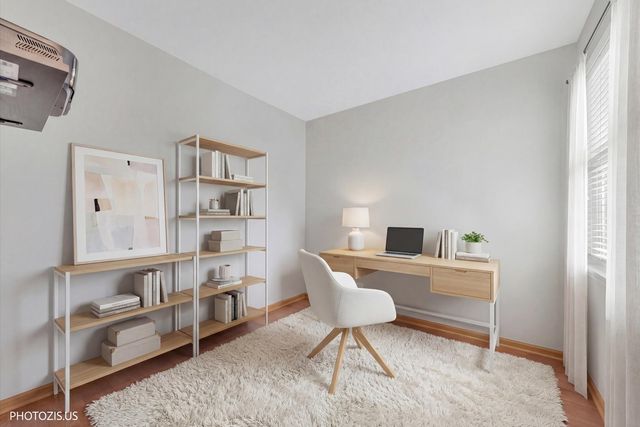 634 W Jonathan Drive 2, Round Lake, IL 60073