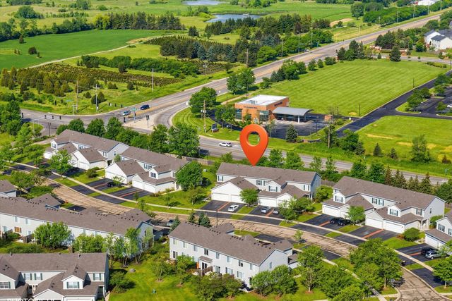 634 W Jonathan Drive 2, Round Lake, IL 60073