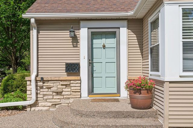 1821 Bohland Avenue, Saint Paul, MN 55116