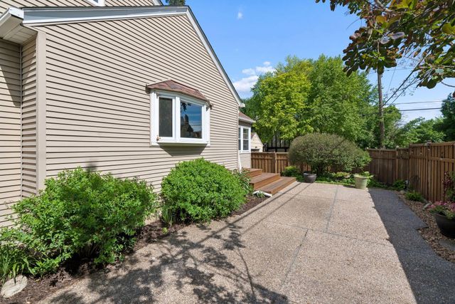 1821 Bohland Avenue, Saint Paul, MN 55116