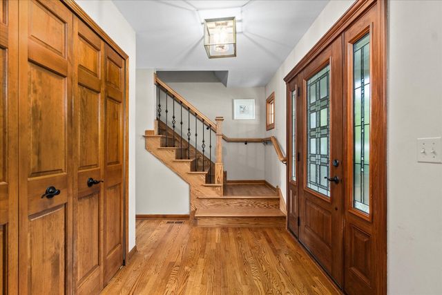 1308 Hamlet Road, Naperville, IL 60564