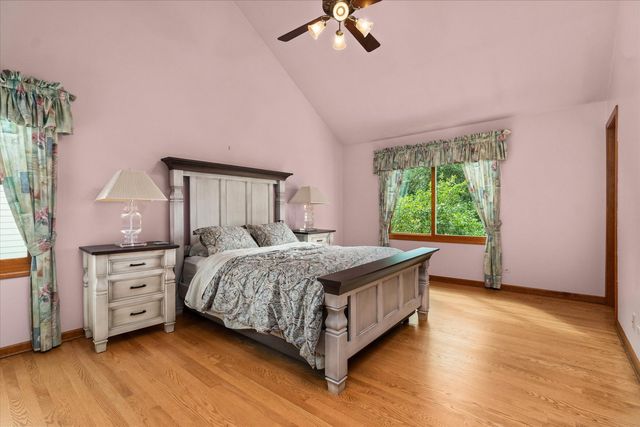 1308 Hamlet Road, Naperville, IL 60564