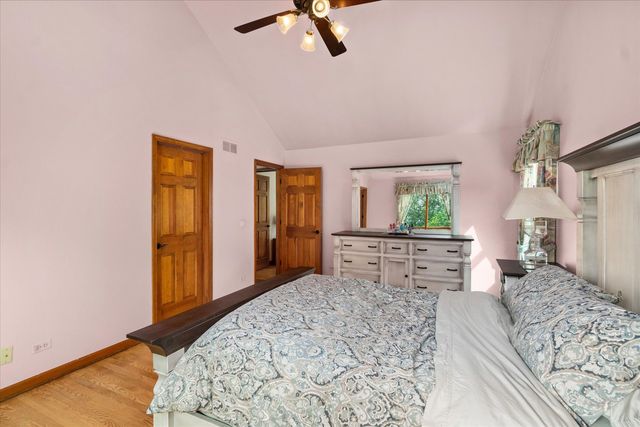 1308 Hamlet Road, Naperville, IL 60564