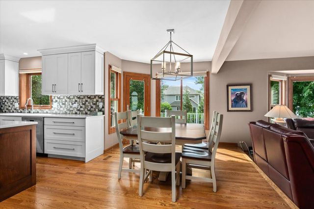 1308 Hamlet Road, Naperville, IL 60564