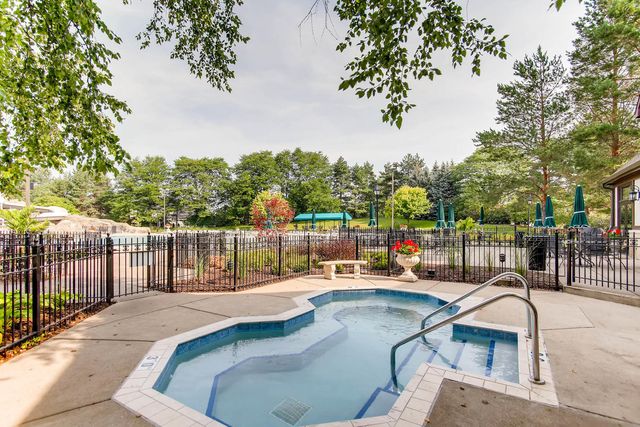 1308 Hamlet Road, Naperville, IL 60564