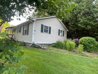 9 12 Route, Hartland, VT 05048