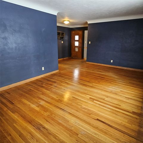 1103 30th Street, Cedar Rapids, IA 52403