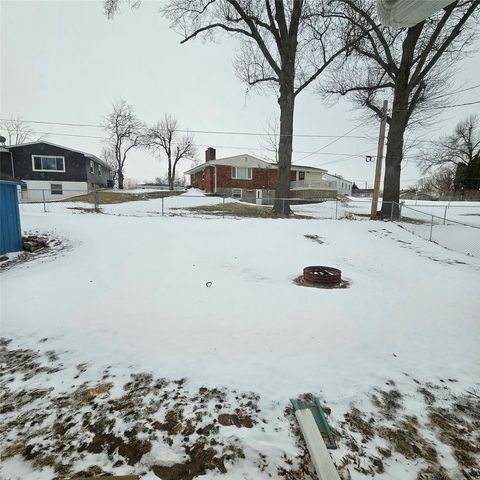 1103 30th Street, Cedar Rapids, IA 52403