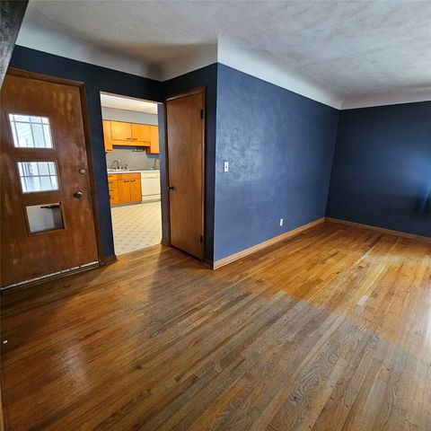 1103 30th Street, Cedar Rapids, IA 52403