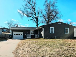 1103 30th Street, Cedar Rapids, IA 52403