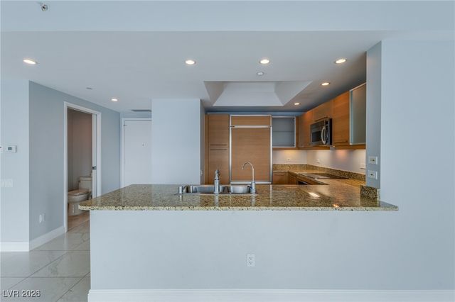 222 Karen Avenue 3804, Las Vegas, NV 89109