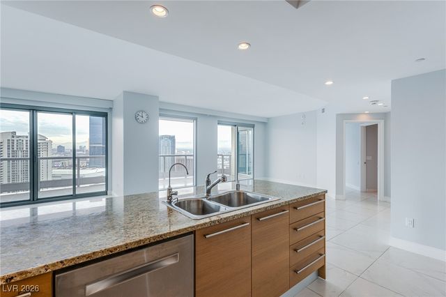 222 Karen Avenue 3804, Las Vegas, NV 89109