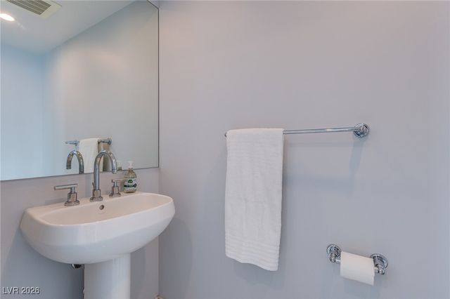 222 Karen Avenue 3804, Las Vegas, NV 89109