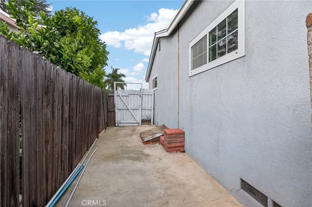 10450 Bevis, San Fernando, CA 91345