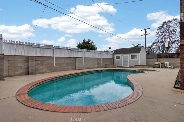10450 Bevis, San Fernando, CA 91345