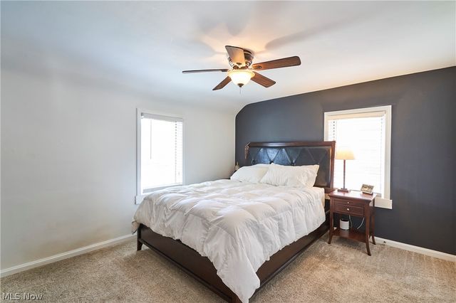5215 Mayview Road, Lyndhurst, OH 44124