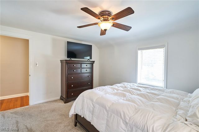 5215 Mayview Road, Lyndhurst, OH 44124
