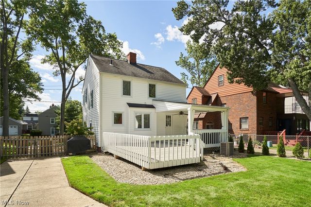 5215 Mayview Road, Lyndhurst, OH 44124