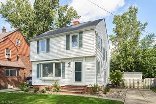 5215 Mayview Road, Lyndhurst, OH 44124