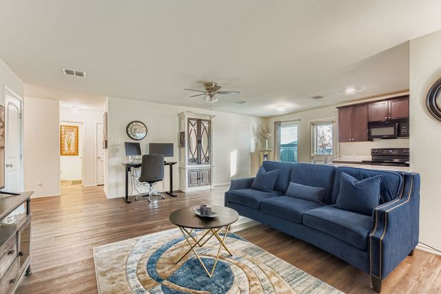 9238 Summerlee Street, Dallas, TX 75227