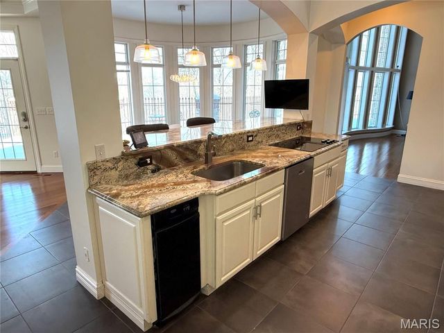 535 Overlook Drive, Union, MO 63084