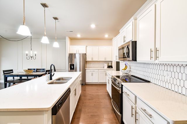 1251 June Wilde Rdg, Spring Hill, TN 37174