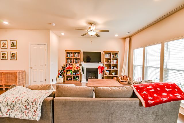 1251 June Wilde Rdg, Spring Hill, TN 37174