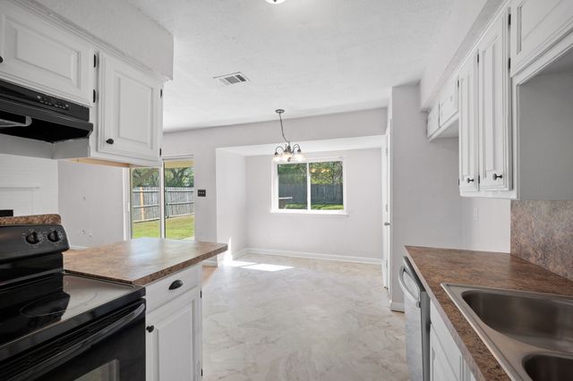 5309 Windy Meadow Drive, Arlington, TX 76017