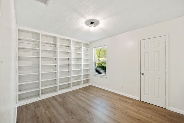 5309 Windy Meadow Drive, Arlington, TX 76017