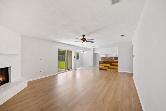 5309 Windy Meadow Drive, Arlington, TX 76017