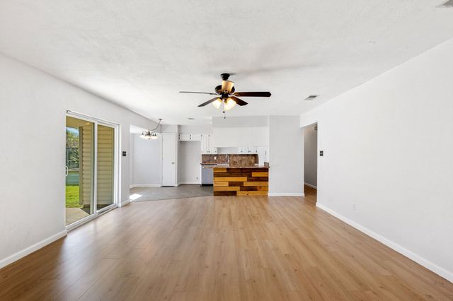 5309 Windy Meadow Drive, Arlington, TX 76017