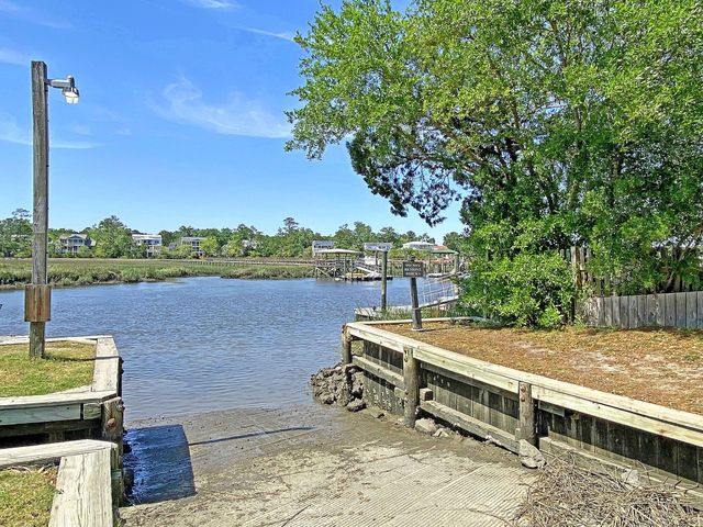 1350 Brent Mill Court, Mount Pleasant, SC 29466