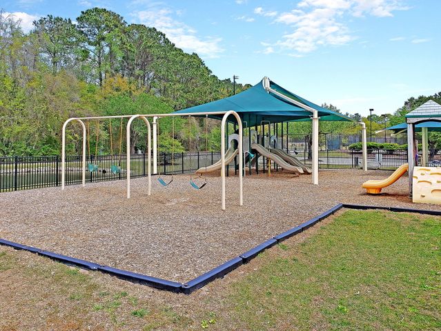 1350 Brent Mill Court, Mount Pleasant, SC 29466