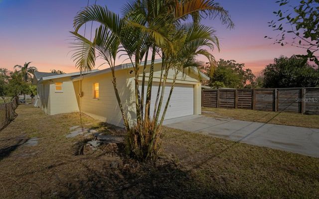 3018 16TH AVENUE S, St Petersburg, FL 33712