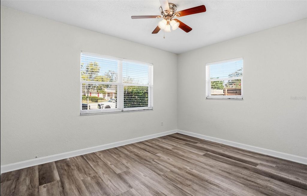 Image 16 of property listing at 3018 16TH AVENUE S, St Petersburg, FL 33712