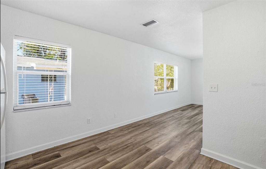 Image 20 of property listing at 3018 16TH AVENUE S, St Petersburg, FL 33712