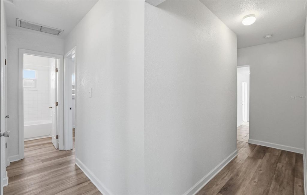 Image 21 of property listing at 3018 16TH AVENUE S, St Petersburg, FL 33712