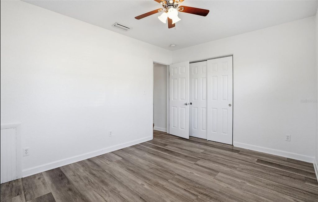 Image 22 of property listing at 3018 16TH AVENUE S, St Petersburg, FL 33712