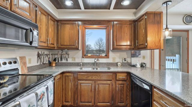 7722 Greenwell Road, Churubusco, IN 46723