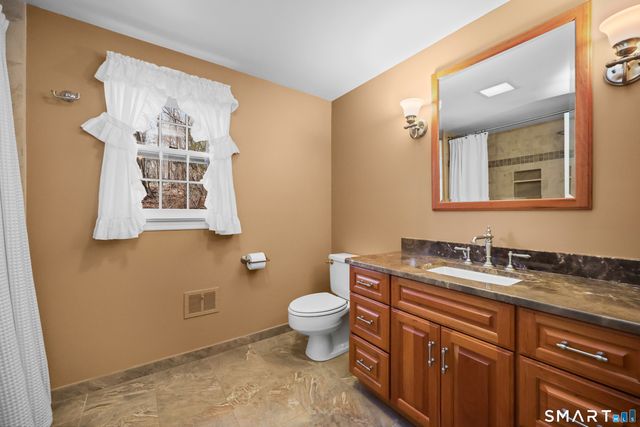 190 Mile Common Road, Easton, CT 06612