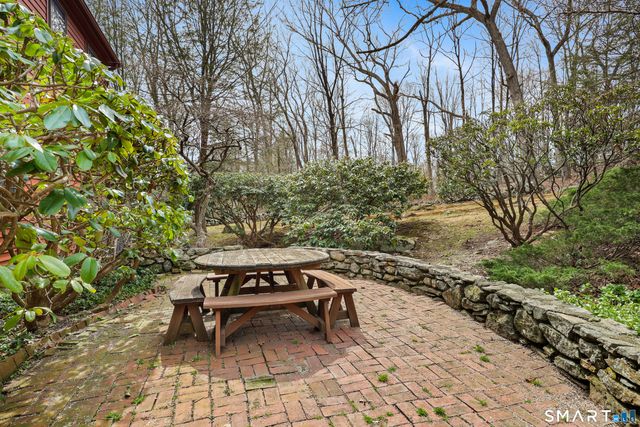 190 Mile Common Road, Easton, CT 06612