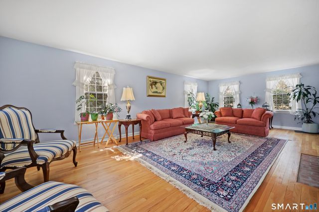 190 Mile Common Road, Easton, CT 06612