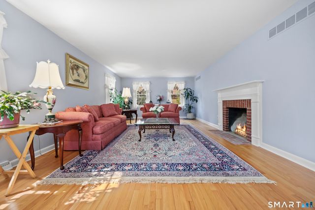 190 Mile Common Road, Easton, CT 06612