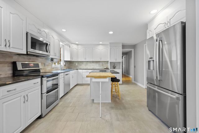 190 Mile Common Road, Easton, CT 06612